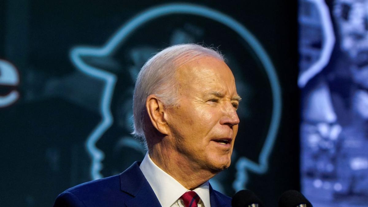 c-2024-04-24t164319z-489637667-rc24d7a3mnaa-rtrmadp-3-usa-biden.jpeg