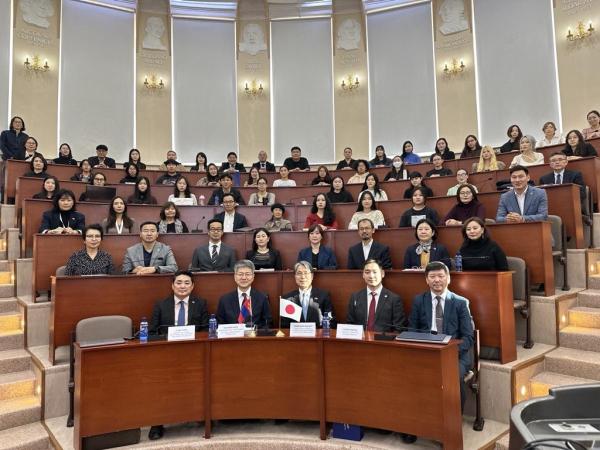 6. 記念写真-mobile.jpeg