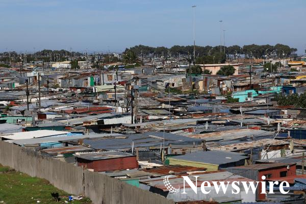 2026-05-18T094843Z_174170166_RC20BLAZYC3E_RTRMADP_3_SAFRICA-DATACENTRES-EQUINIX.JPG