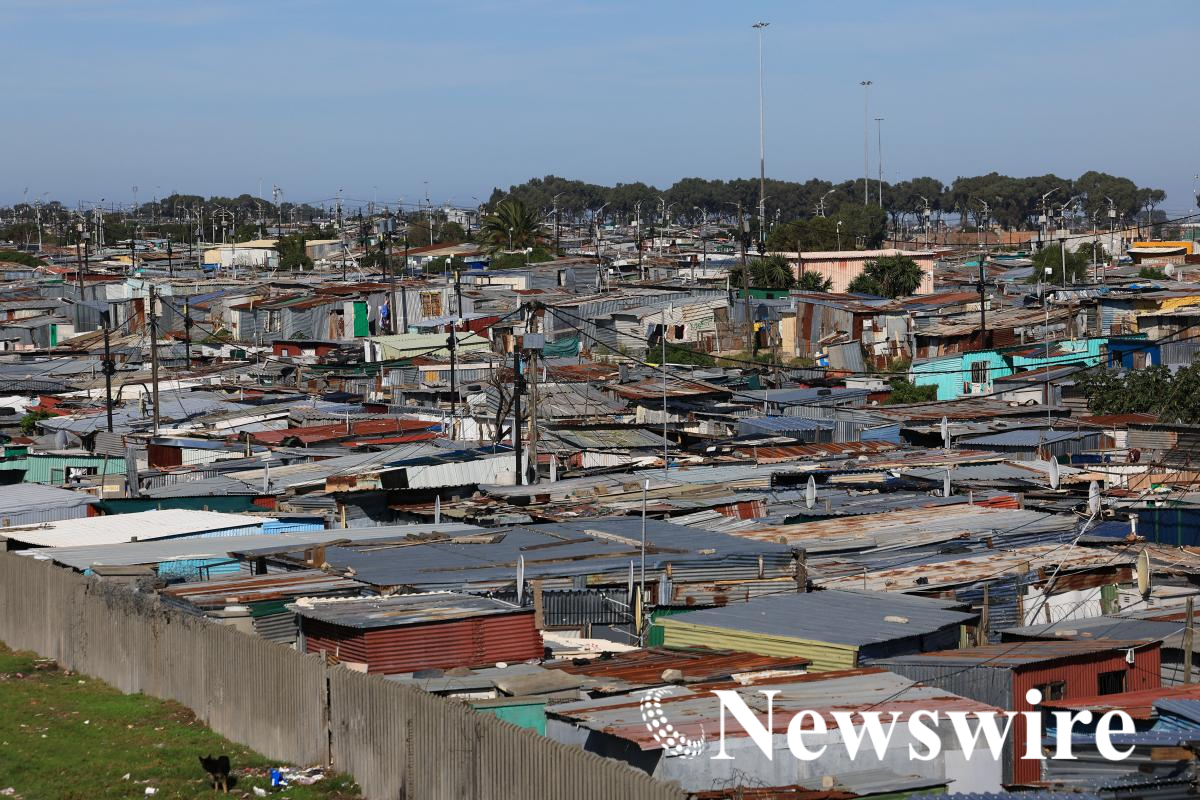 2026-05-18T094843Z_174170166_RC20BLAZYC3E_RTRMADP_3_SAFRICA-DATACENTRES-EQUINIX.JPG