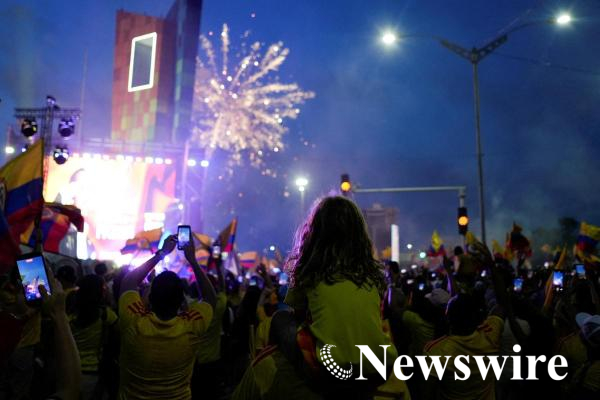 2026-06-22T035341Z_1647459182_RC2NYLA24XNG_RTRMADP_3_COLOMBIA-ELECTION.JPG