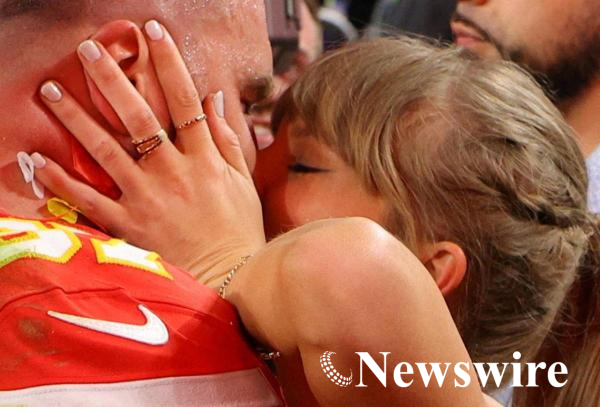 2026-07-04T020533Z_585562710_RC2T06AWMXGX_RTRMADP_3_PEOPLE-TAYLOR-SWIFT-KELCE.JPG