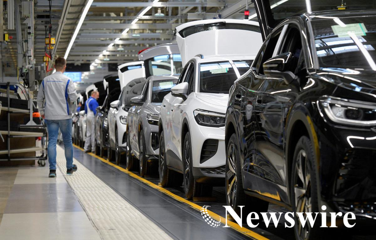2026-09-04T040012Z_1742280732_RC2WUT9T3TJQ_RTRMADP_3_VOLKSWAGEN-REDUNDANCIES.JPG