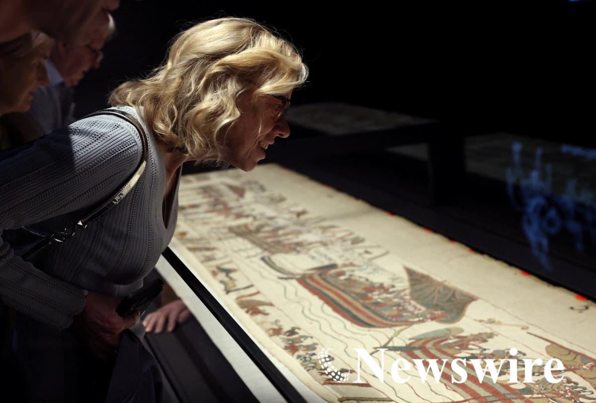2026-09-10T113527Z_546957406_RC2AGNAP7ILH_RTRMADP_3_BRITAIN-FRANCE-BAYEUX-TAPESTRY.JPG