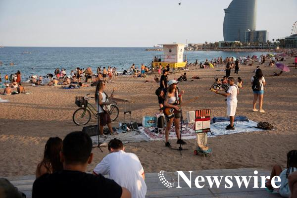 2026-08-17T174132Z_1964852821_RC2UXMAOY3HJ_RTRMADP_3_SPAIN-WEATHER-TOURISM.JPG